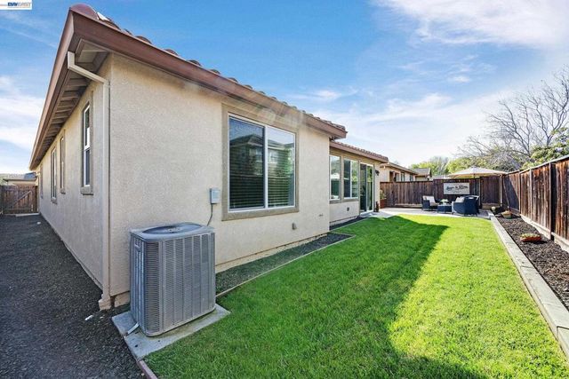 8219 Brookhaven Cir, Discovery Bay, CA 94505