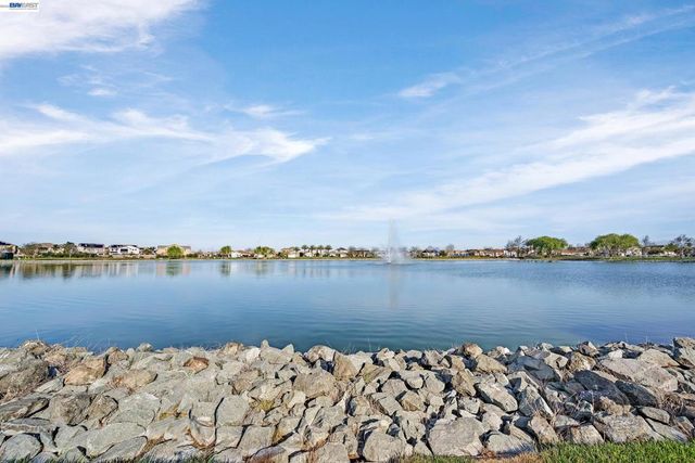 8219 Brookhaven Cir, Discovery Bay, CA 94505