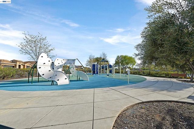 8219 Brookhaven Cir, Discovery Bay, CA 94505