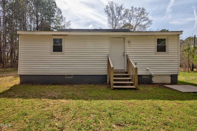 401 Prince Drive, Holly Springs, NC 27540