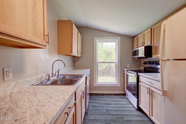 401 Prince Drive, Holly Springs, NC 27540