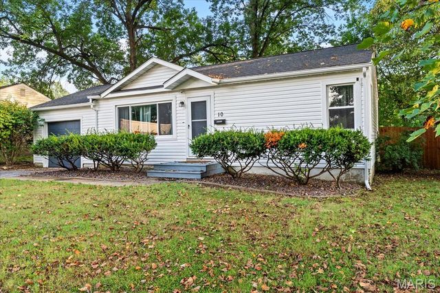 10 Manas Drive, Belleville, IL 62226