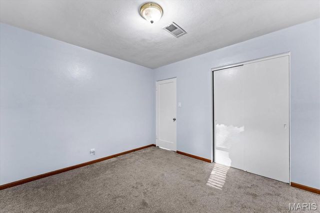 10 Manas Drive, Belleville, IL 62226