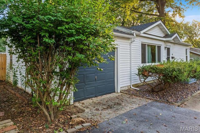 10 Manas Drive, Belleville, IL 62226