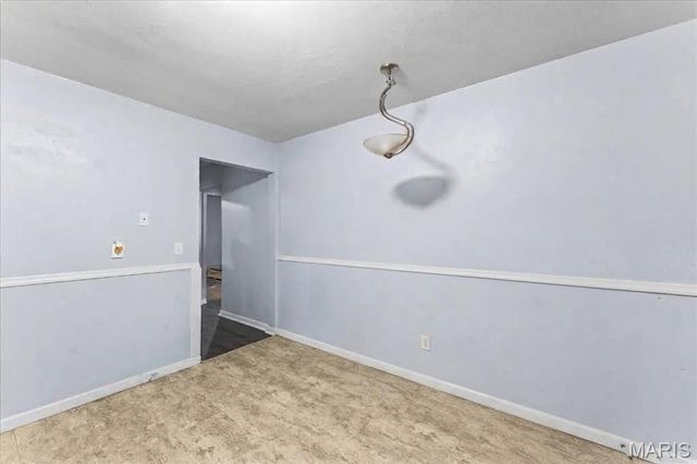 10 Manas Drive, Belleville, IL 62226
