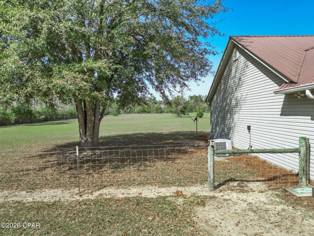 21260 NW Oak Tree Road, Clarksville, FL 32430
