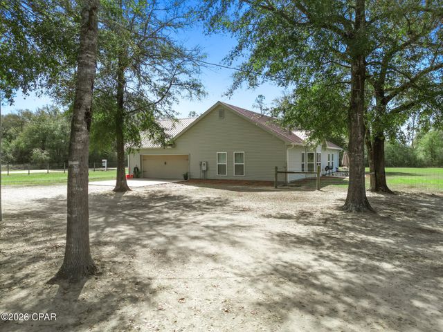 21260 NW Oak Tree Road, Clarksville, FL 32430