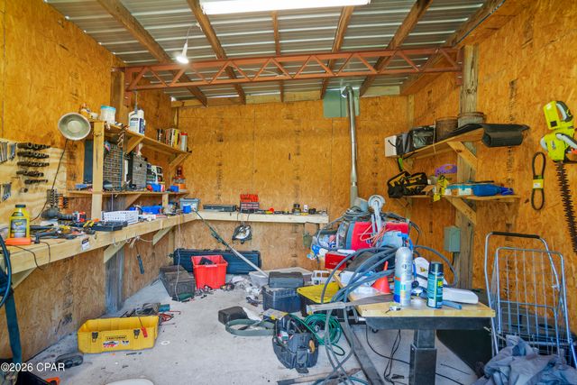 21260 NW Oak Tree Road, Clarksville, FL 32430