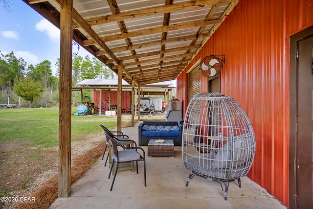 21260 NW Oak Tree Road, Clarksville, FL 32430