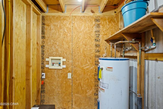 21260 NW Oak Tree Road, Clarksville, FL 32430