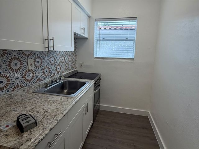 8010 Abbott Ave 5, Miami Beach, FL 33141