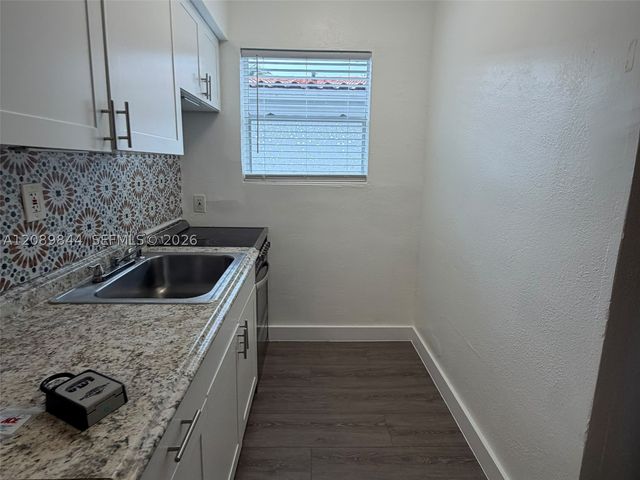 8010 Abbott Ave 5, Miami Beach, FL 33141