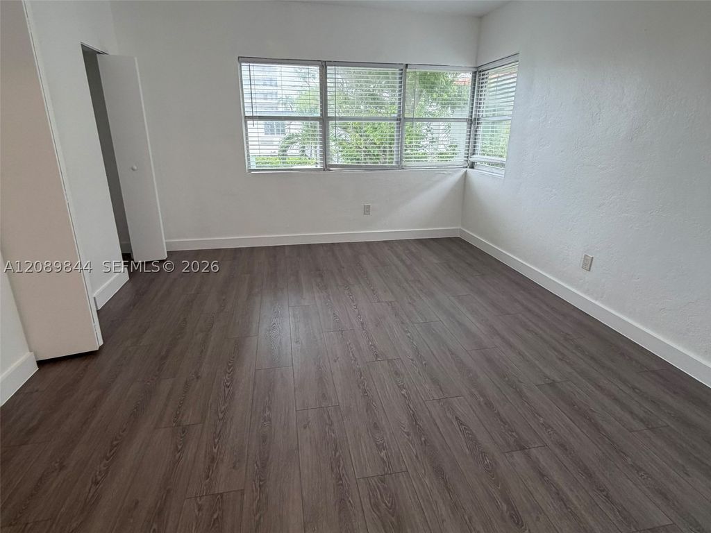 8010 Abbott Ave 5, Miami Beach, FL 33141