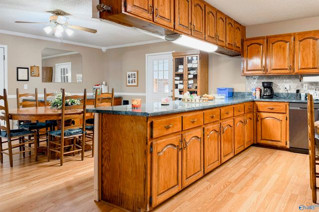 27420 Thach Road, Athens, AL 35613