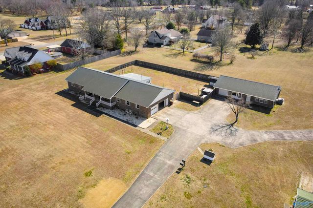 27420 Thach Road, Athens, AL 35613