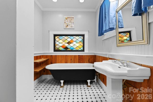 26 E Chestnut Street, Asheville, NC 28801