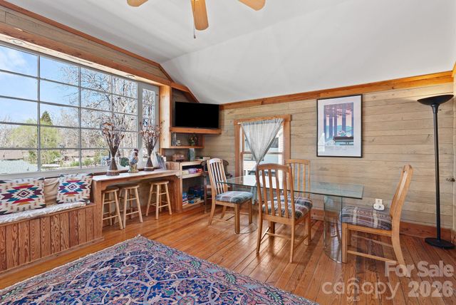 26 E Chestnut Street, Asheville, NC 28801