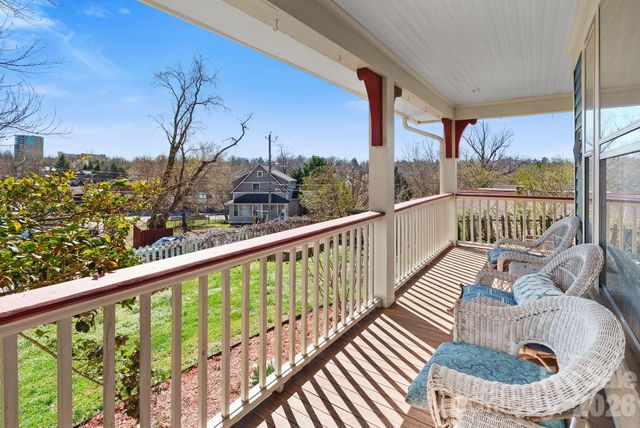 26 E Chestnut Street, Asheville, NC 28801