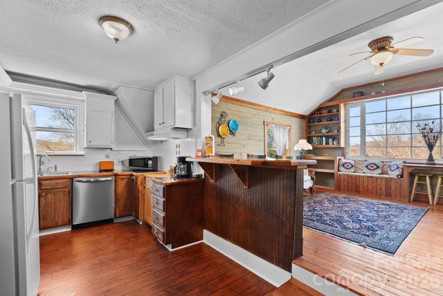 26 E Chestnut Street, Asheville, NC 28801