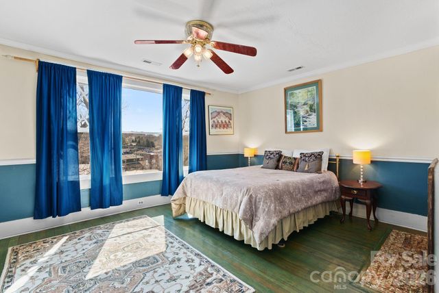 26 E Chestnut Street, Asheville, NC 28801