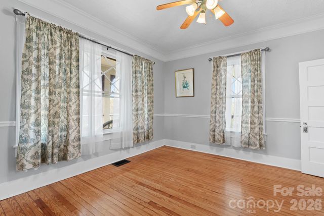 26 E Chestnut Street, Asheville, NC 28801