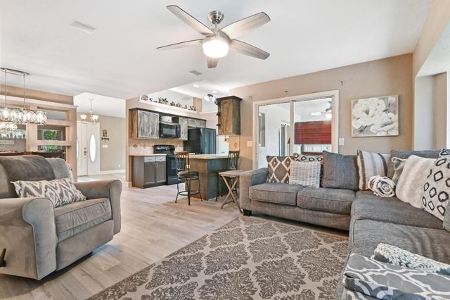 12693 61st Lane N, West Palm Beach, FL 33412