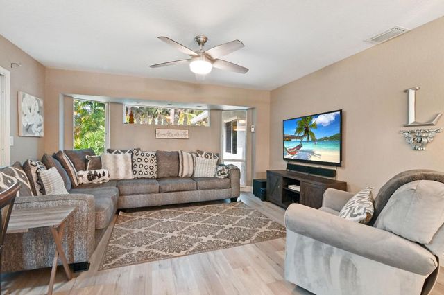 12693 61st Lane N, West Palm Beach, FL 33412