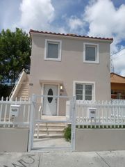 243 SW 10th Avenue, Miami, FL 33130