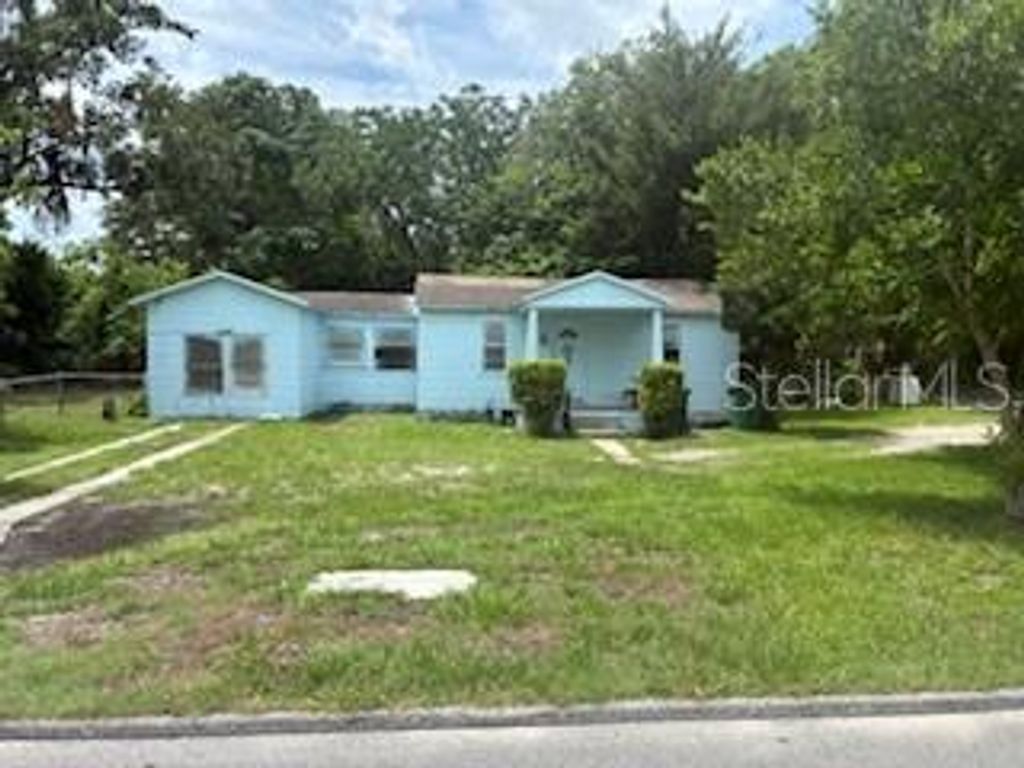 2901 E YUKON STREET, Tampa, FL 33604