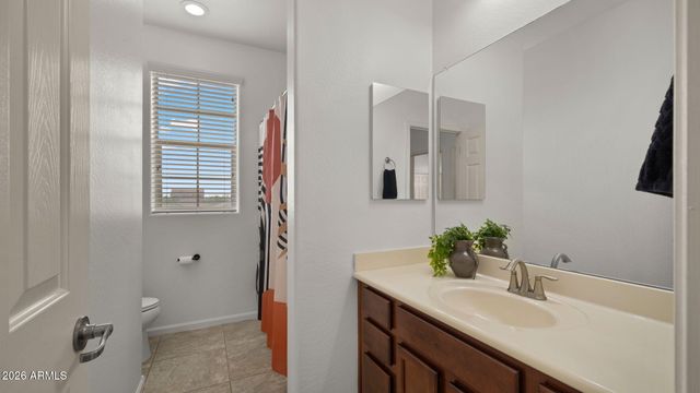 10232 E TALAMEER Avenue, Mesa, AZ 85212