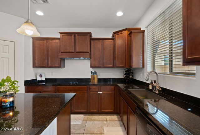 10232 E TALAMEER Avenue, Mesa, AZ 85212