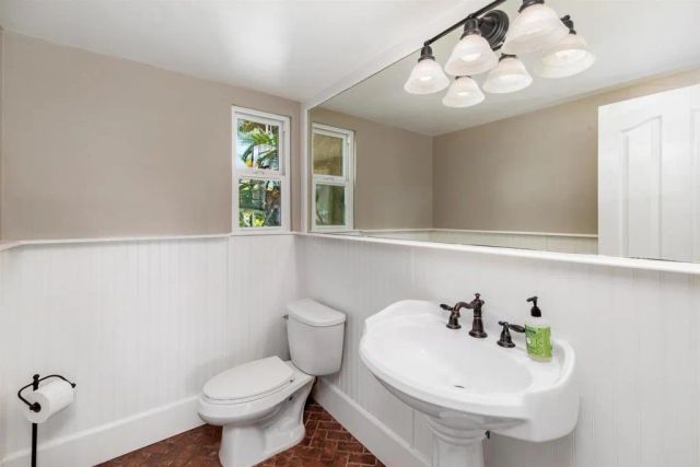 2645 Highland Drive, Carlsbad, CA 92008