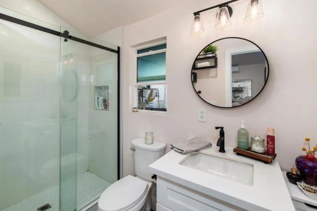 2645 Highland Drive, Carlsbad, CA 92008