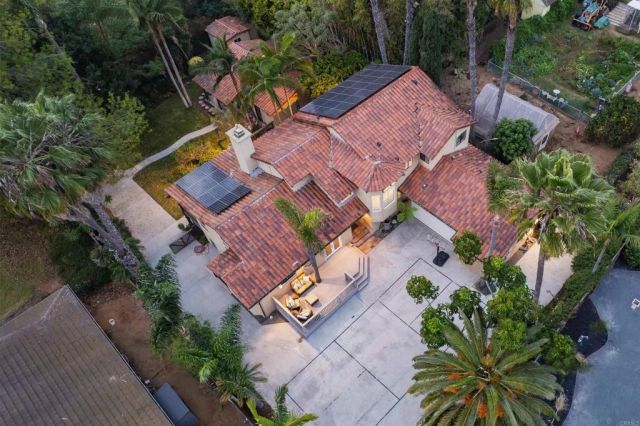 2645 Highland Drive, Carlsbad, CA 92008