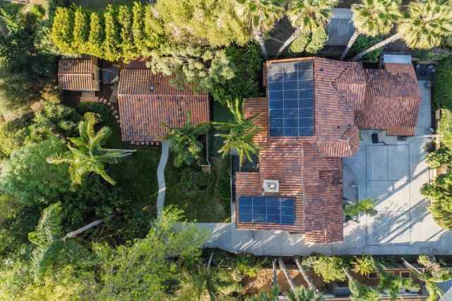 2645 Highland Drive, Carlsbad, CA 92008