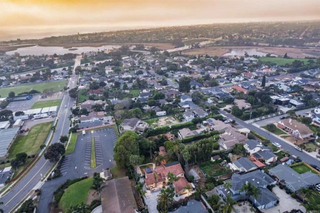 2645 Highland Drive, Carlsbad, CA 92008