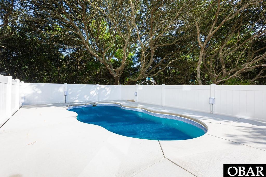 Image 15 of property listing at 518 Whooping Crane Court Lot 27, Corolla, NC 27927