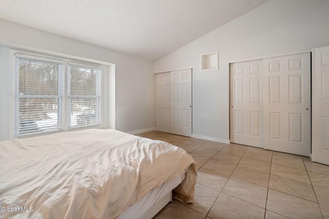 13 Raleigh Drive, Halfmoon, NY 12065