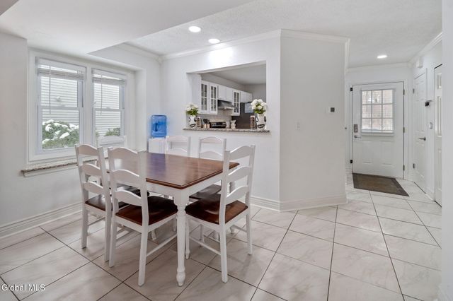 13 Raleigh Drive, Halfmoon, NY 12065