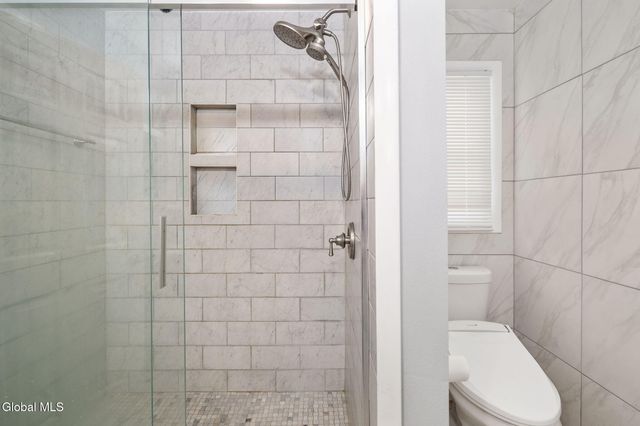 13 Raleigh Drive, Halfmoon, NY 12065