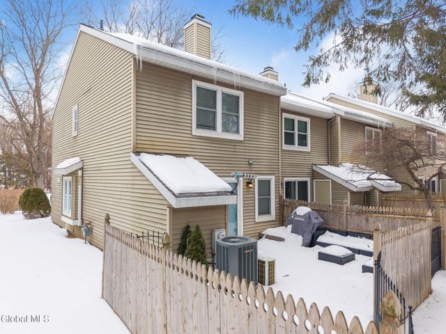 13 Raleigh Drive, Halfmoon, NY 12065