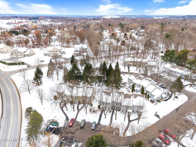 13 Raleigh Drive, Halfmoon, NY 12065