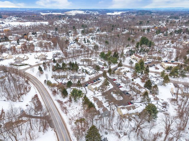 13 Raleigh Drive, Halfmoon, NY 12065