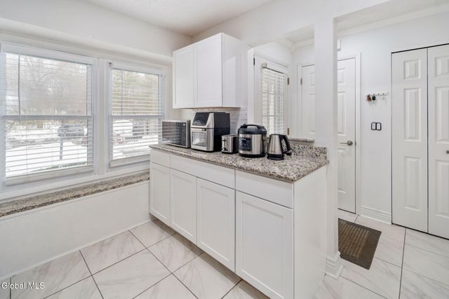 13 Raleigh Drive, Halfmoon, NY 12065