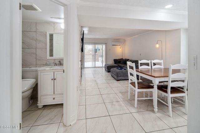 13 Raleigh Drive, Halfmoon, NY 12065