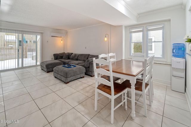 13 Raleigh Drive, Halfmoon, NY 12065