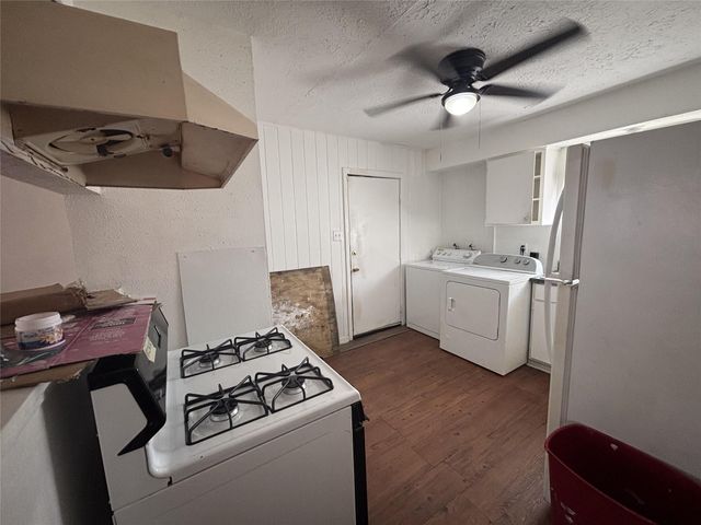 4222 Wipprecht Street, Houston, TX 77026