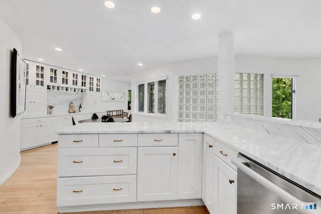 195 Steep Hill Road, Weston, CT 06883