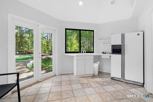 195 Steep Hill Road, Weston, CT 06883