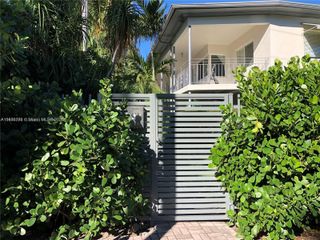 4780 Pine Tree Dr U-2, Miami Beach, FL 33140
